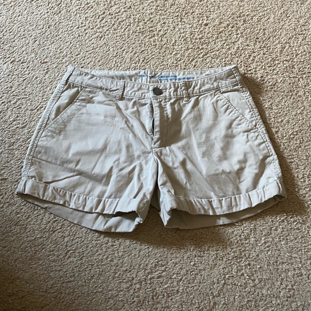 GAP shorts